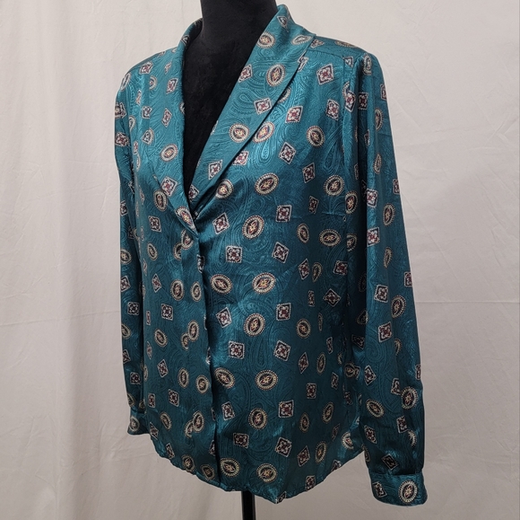 Silky Blouse - Picture 2 of 8